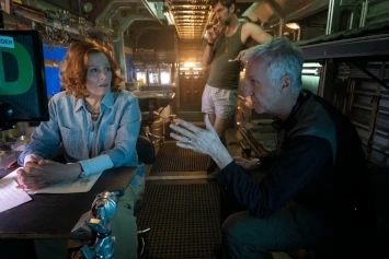 James Camaron Avatar 2 Sigourney Weaver