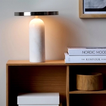 ALT for damerne abonnement + Villa Collection bordlampe